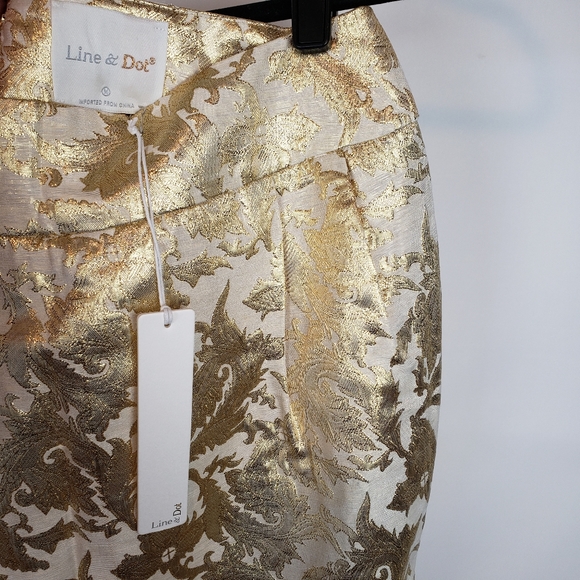 Line & Dot Damask Pleated Metallic Skirt - Picture 6 of 6